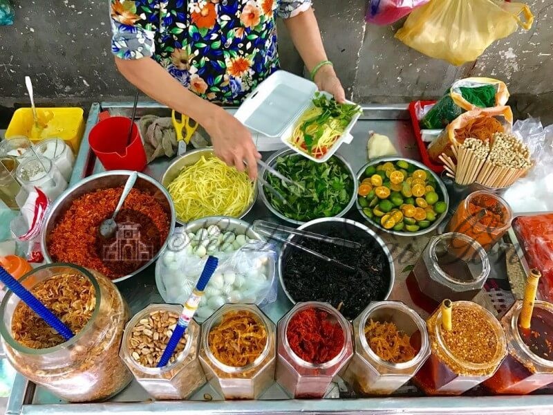 Nét đẹp Sài Gòn - Top 9 khu phố ẩm thực nức tiếng không thể bỏ qua