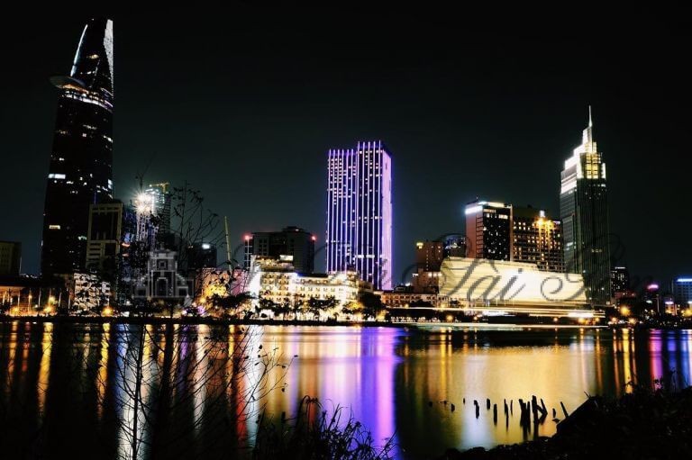 Nét đẹp Sài Gòn - Top 10 địa điểm vui chơi ở Sài Gòn về đêm